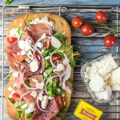 Cottage cheese pinsa